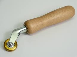 106.972 - Brass pressure roller "Penny Roller" - Image 1 